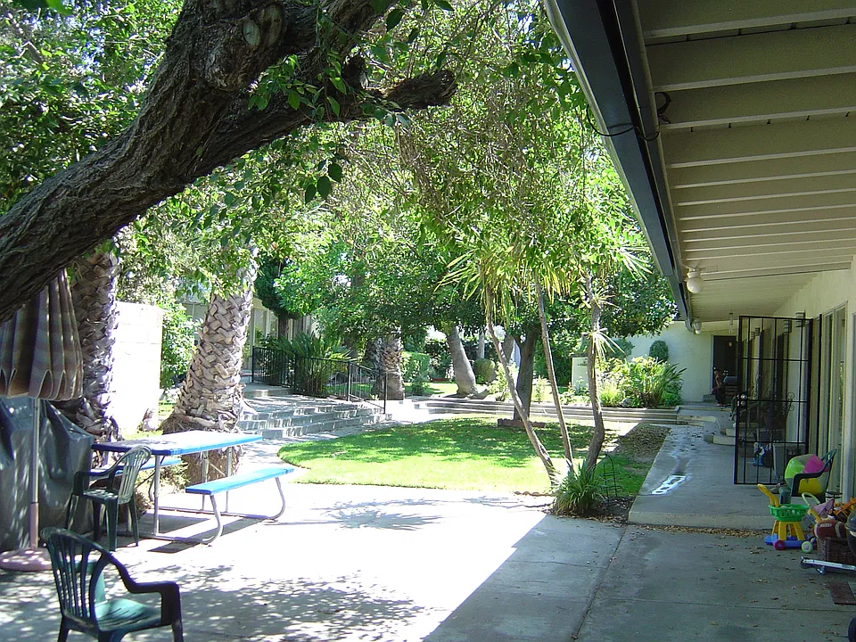 1708 Redondo Ave #2