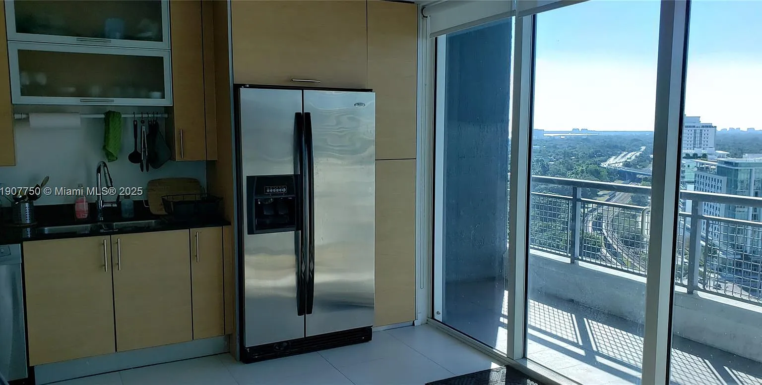 Infinity At Brickell Cond — Photo 1