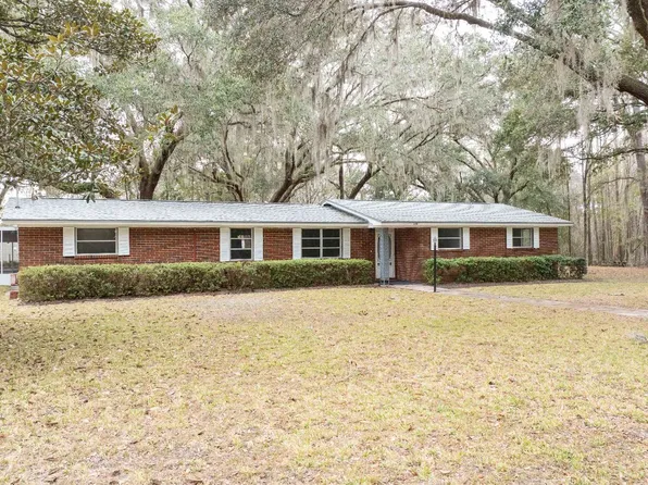 138 SW Village Way, Lake City, FL 32024
