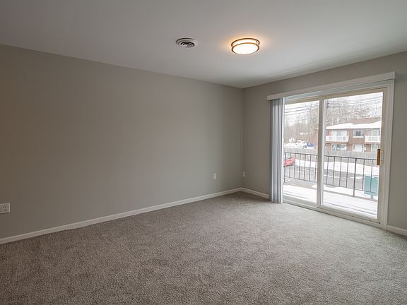 2nd image of 11 Robert Dr APT 115