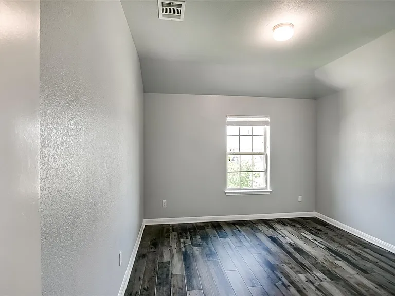 2723 Enza Ct — Photo 21
