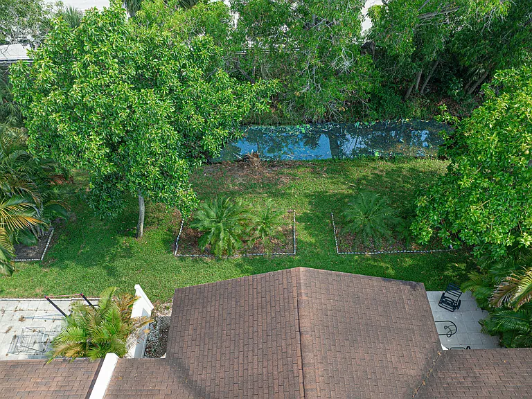 5284 Breadfruit Cir — Photo 36
