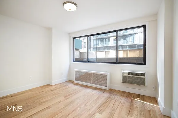 Rented by MNS Marketing | media 21