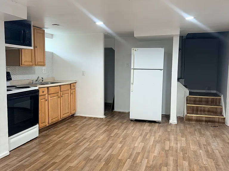 786 New Scotland Ave — Photo 21