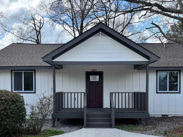 3237 Poplar Ln, Adamsville, AL 35005