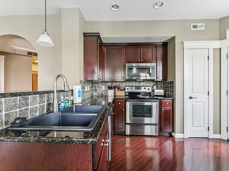 3305 Summerlinn Dr — Photo 15