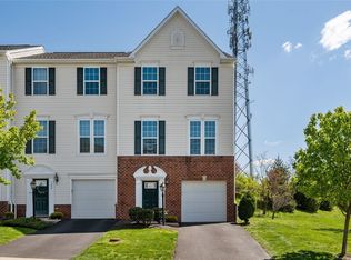 345 Sunrise Dr, Carnegie, PA 15106