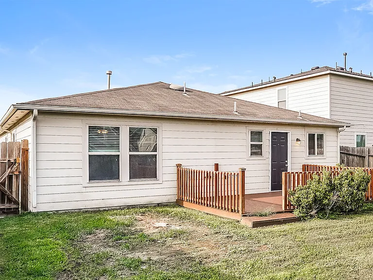 6450 Dayridge Ln — Photo 16