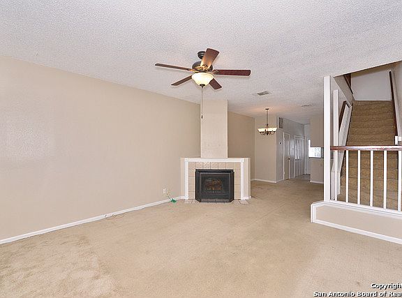 4th image of 1820 Garys Park
