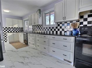 327 Delia St, Orillia, ON L3V1H1