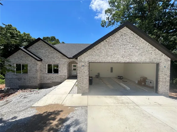 5 Florence Cir, Bella Vista, AR 72715