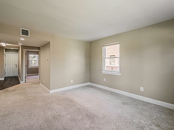 2nd image of 2439 25th St SE APT 2