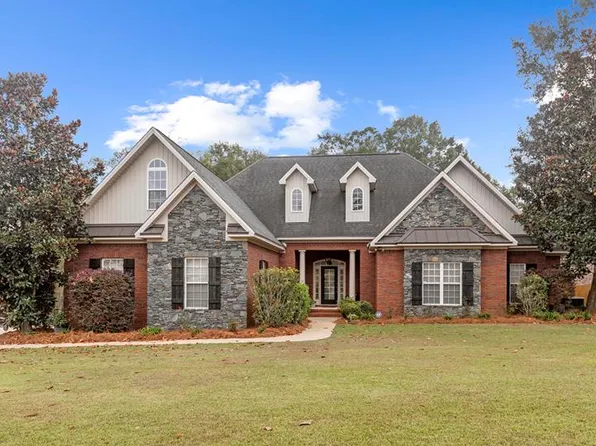 322 Halifax Dr, Dothan, AL 36305