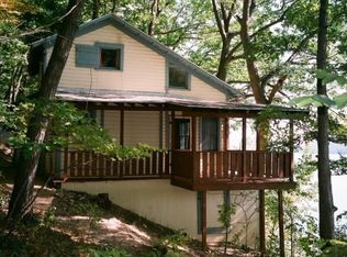 1060 Ten Mile Point Rd, Skaneateles, NY 13152