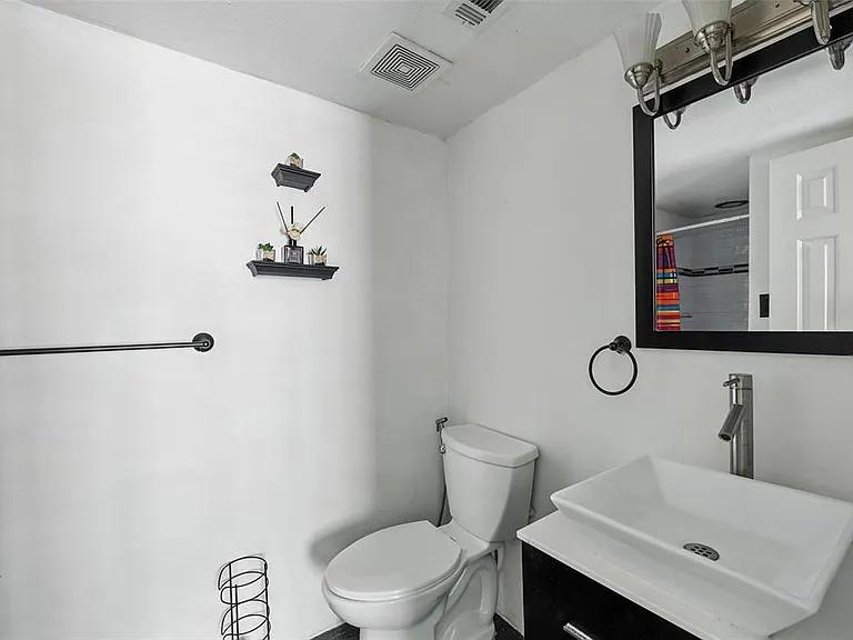 300 Saint Emelion Ct — Photo 27