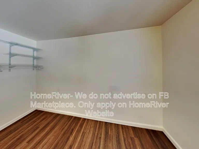 1620 F St #14 — Photo 8