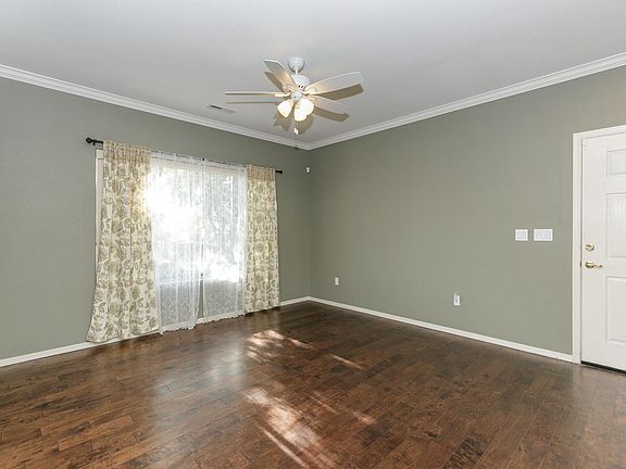3rd image of 1975 Blooming Hills Dr Unit 101