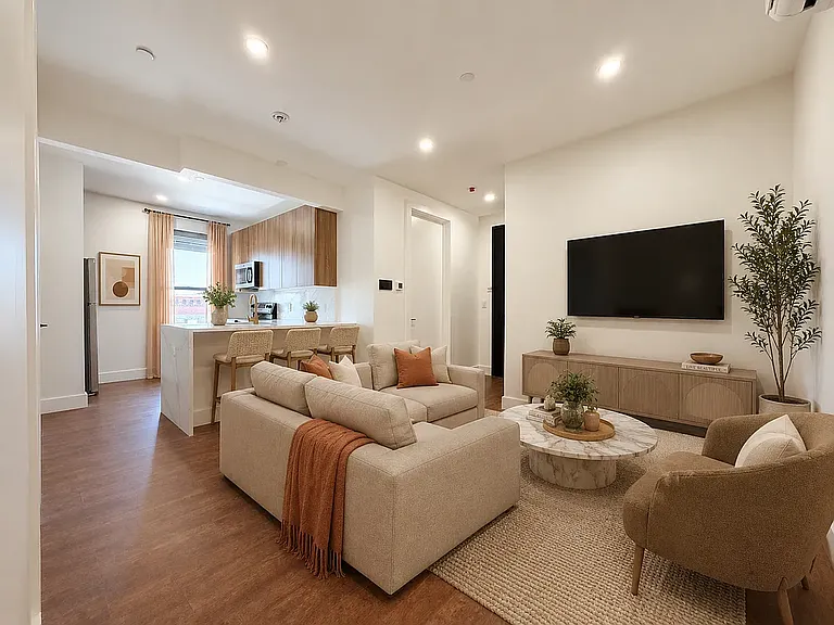 5102 5th Ave #301 — Photo 1