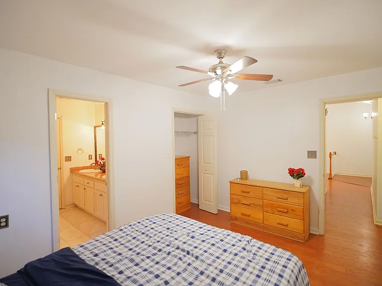 4472 Bay Shore Cir — Photo 20