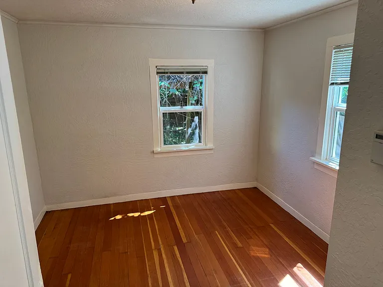 740 W 23rd Ave — Photo 19