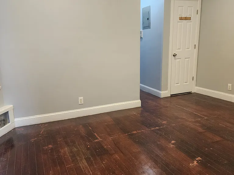 47 Cliff St #1 — Photo 7