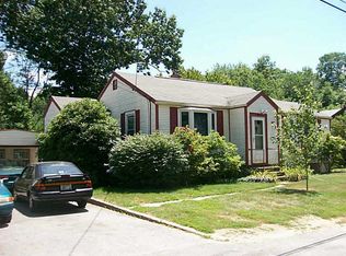 18 Liberty Ln, Glocester, RI 02857