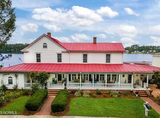 215 S Main St, Bath, NC 27808