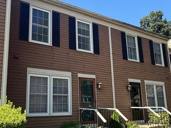 68 Foxbridge Village Road #68, Branford, CT 06405