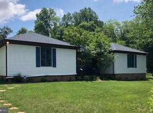 4 Quail Run Dr, Stafford, VA 22554