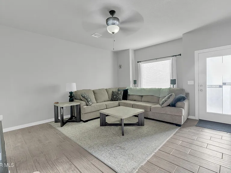 11352 Hidalgo Dr — Photo 6
