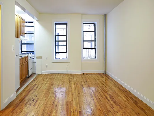 Rented by Compass | media 13