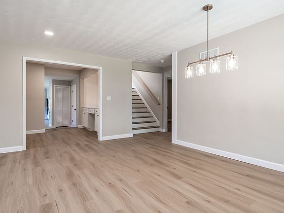 3rd image of 2802 15th St