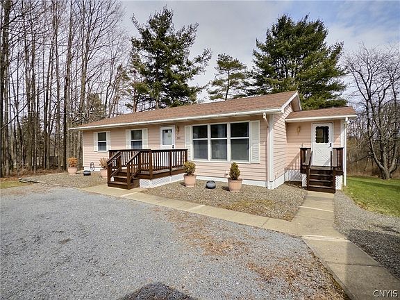 3rd image of 205 Sheffield Rd