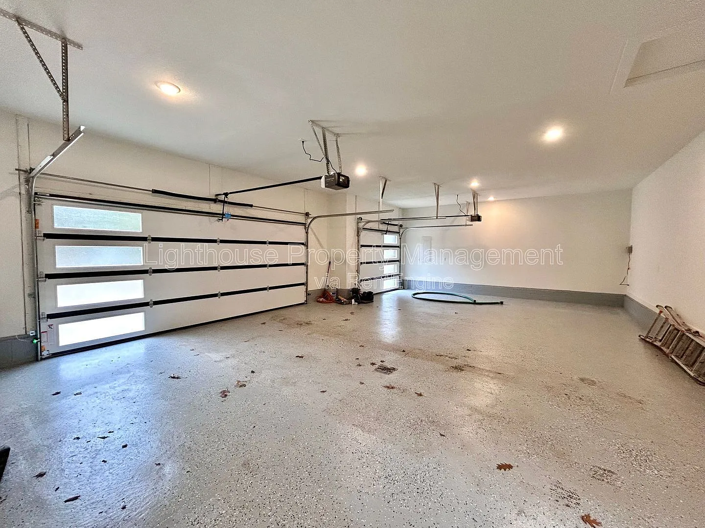 3 bed, 3.5 bath, $2,950 — Photo 4