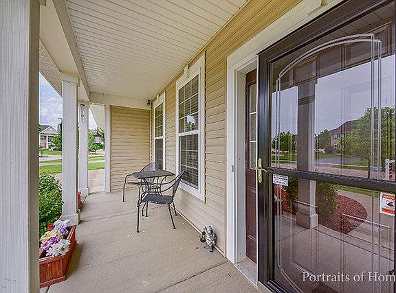 2nd image of 2376 River Hills Ln
