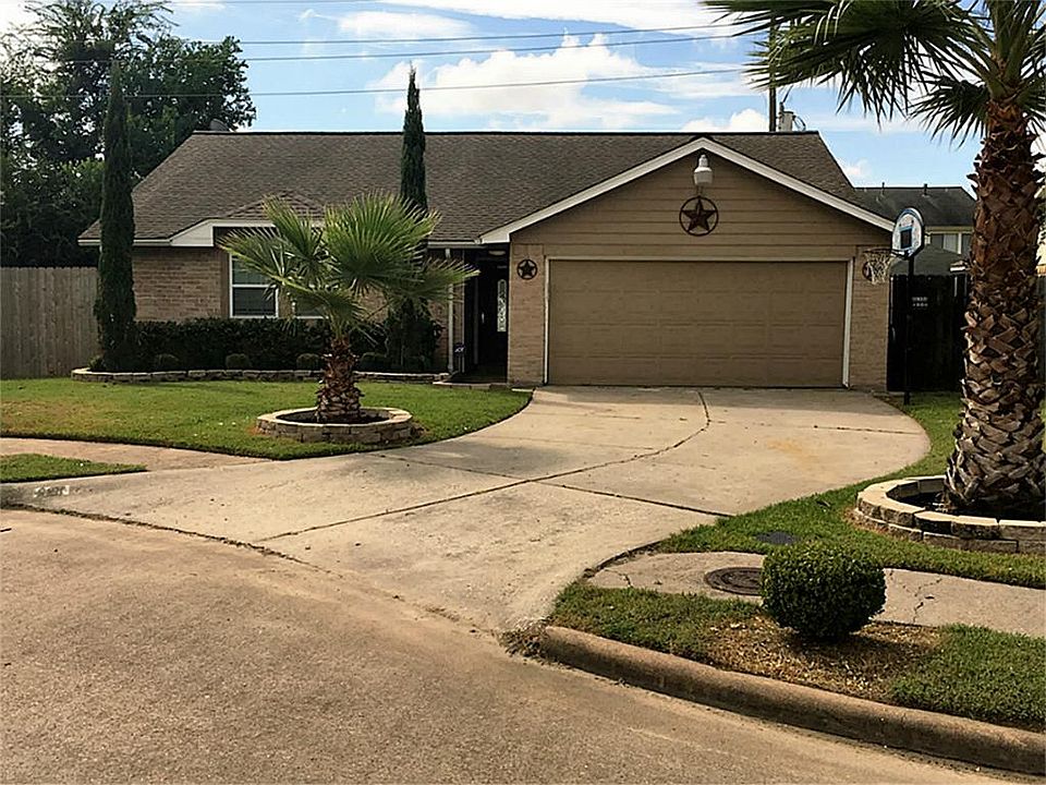 1st image of 9811 Fernstone Ln