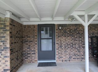 3120 Montgomery Rd, Huntsville, TX 77340