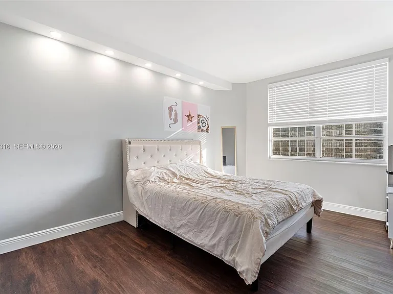 1985 S Ocean Dr #9G — Photo 18
