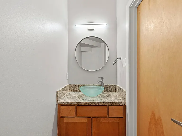 1410 Knox St — Photo 19