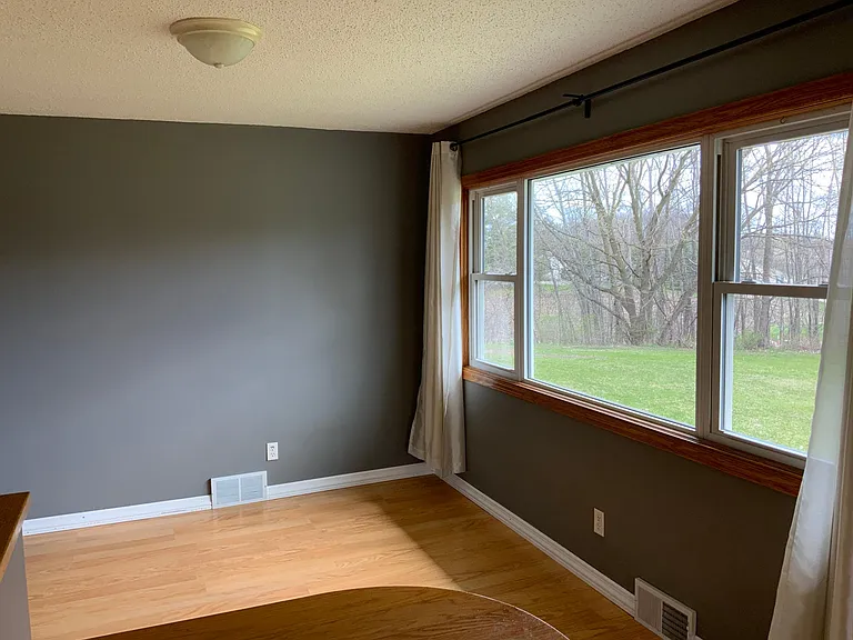 Main level dining table area