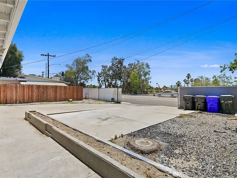3008 N Arrowhead Ave #A — Photo 3
