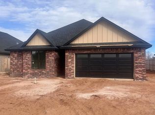 2704 Landrun St, Weatherford, OK 73096