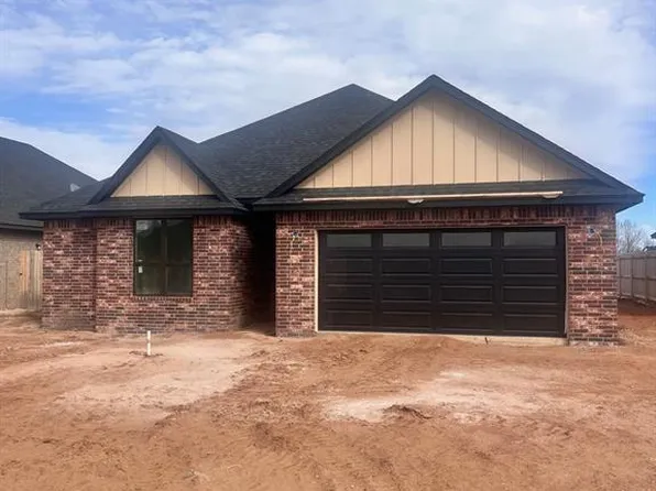 2704 Landrun St, Weatherford, OK 73096