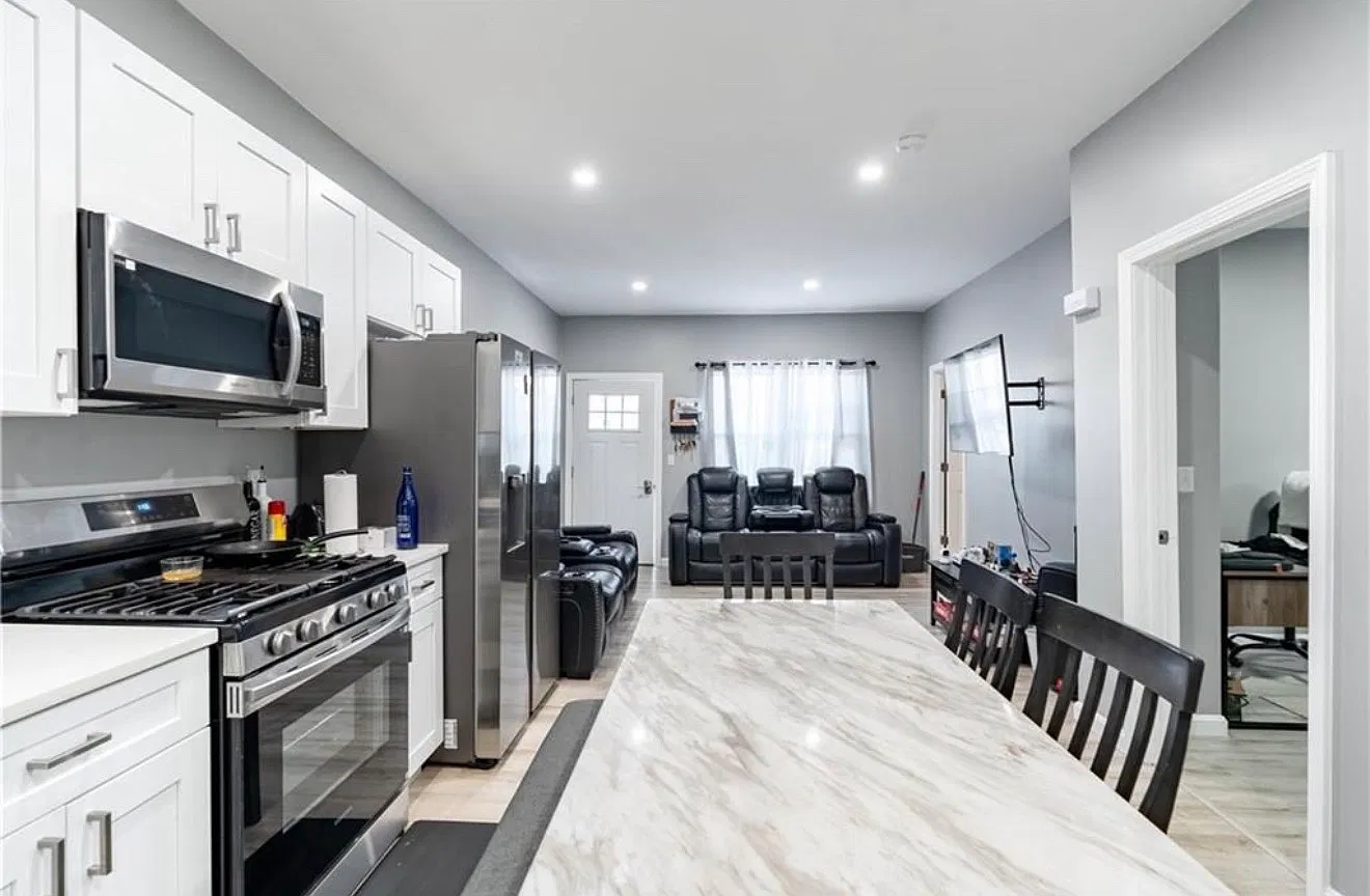 105 Metcalf St — Photo 1