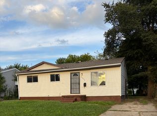 6630 Eastmont Dr, Flint, MI 48505