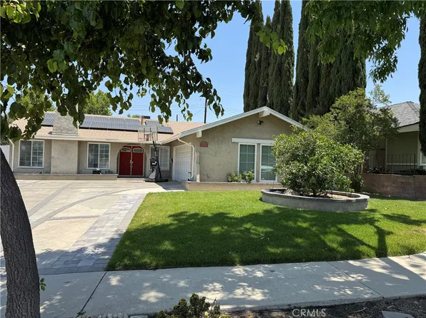 27954 Newbird Dr, Santa Clarita, CA 91350