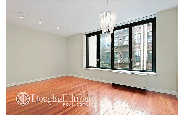 Rented by Douglas Elliman | media 23