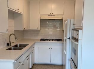 25344 Oak St APT 3, Lomita, CA 90717