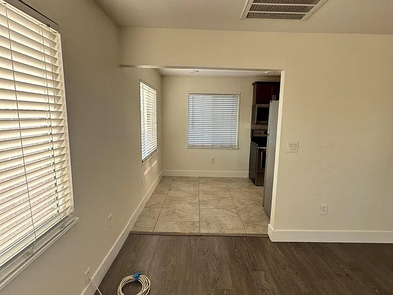 2234 W Medlock Dr #3 — Photo 3