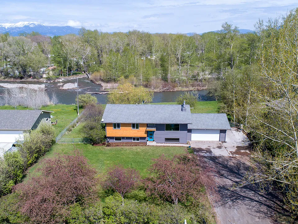 9114 River Rd